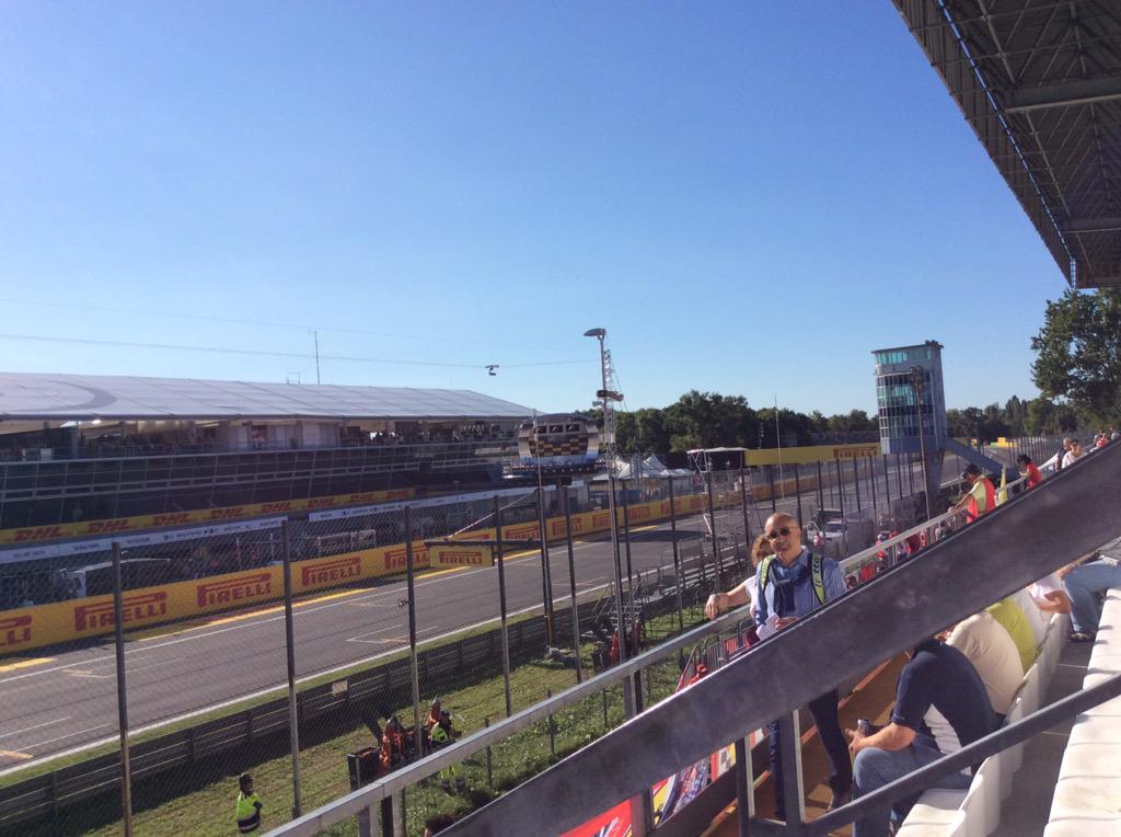 BethWattleworth's tweet photo. Race day is here at #monza #ItalianGP excited! 😃 http://t.co/FKDqtr4KQy