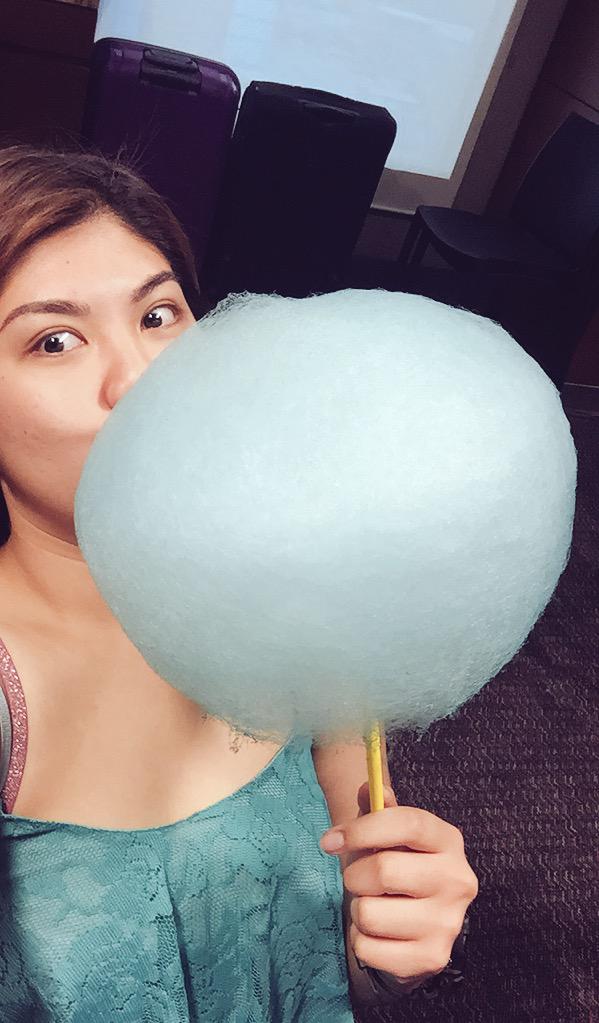 chikkanichikki's tweet photo. DIY cotton candy! 💚 http://t.co/SybwxWF3t3