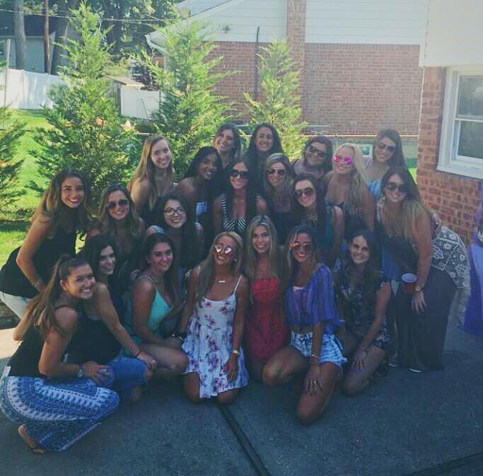 amber26walters's tweet photo. #ΣΔΤ #sdtfsc 💕🎀 http://t.co/0k1vzOoBpv