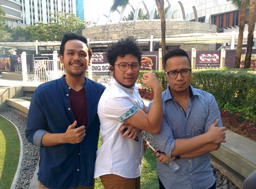 gen987fm's tweet photo. Yang sebentar lagi perform....! Di backstage #PestaGENeraksi8 udah siap @ADERA_ega @KuntoAjiW @segara_ega 🎉🎉🎉🎉 http://t.co/DenY1cLKaX