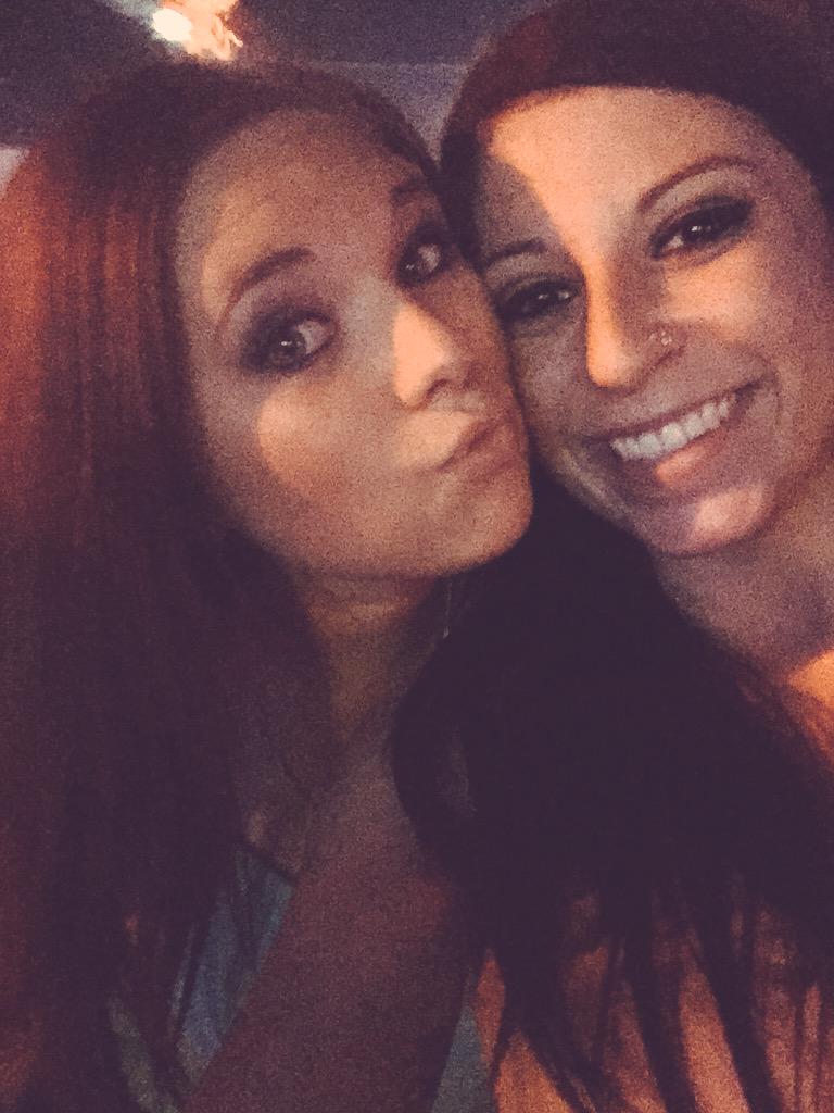 _shelbe_'s tweet photo. I'm drunky pants lol @Taryn_Stewart http://t.co/OXYMjbqi1V