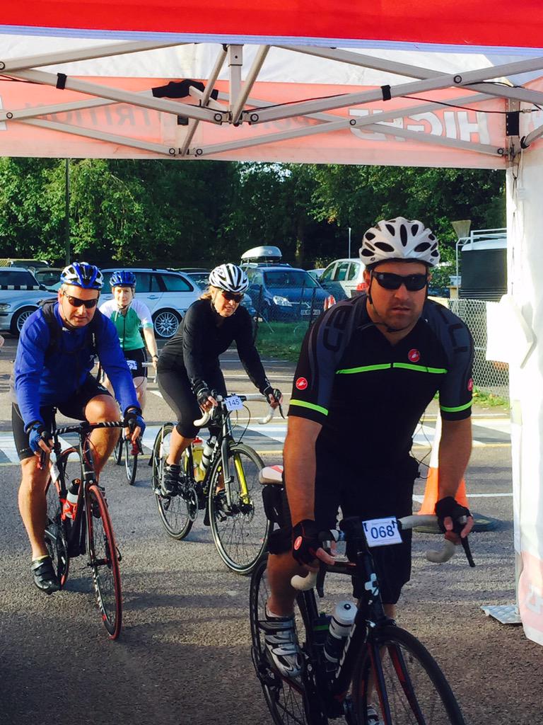 amwellsports's tweet photo. Riders setting off for the first #etapedamwell. Great weather. Fantastic courses. #eatcake http://t.co/QdDXWnmStL