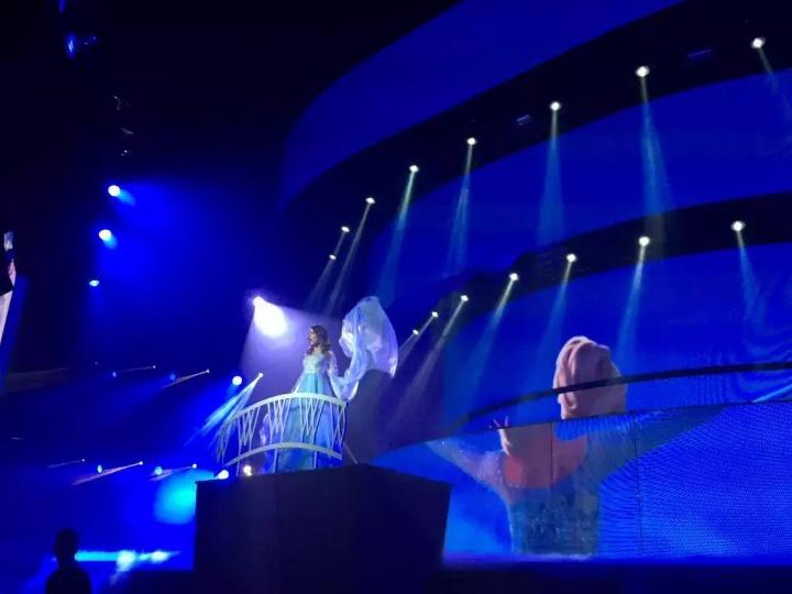 CLodovicaTjk's tweet photo. #FOTO
Новые фотографии с шоу <<Violetta Live Viena>> с Мартиной.

#DVTO {@TiniStoessel &amp; @WebTiniLodoIT } http://t.co/GTV6rDDOmD