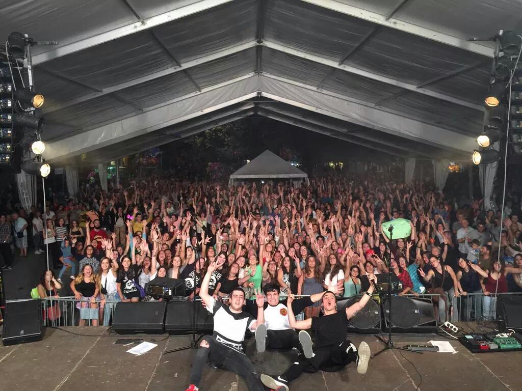 fansokeyok's tweet photo. BRUTAL 🙌 @okeyokband http://t.co/4JXQpvfusA