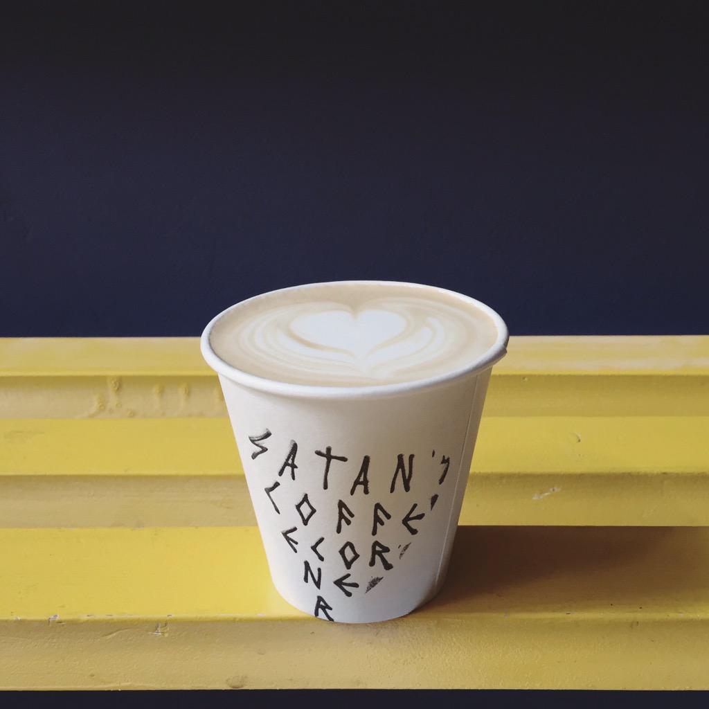 BarnetPlanet's tweet photo. Sunday mood ☕️🔥 ~> http://t.co/xkRAMLPD4O #coffee #thirdwavebcn #coffeelovers #BaristaLife #Barcelona #flatwhite http://t.co/PtT02aomCT