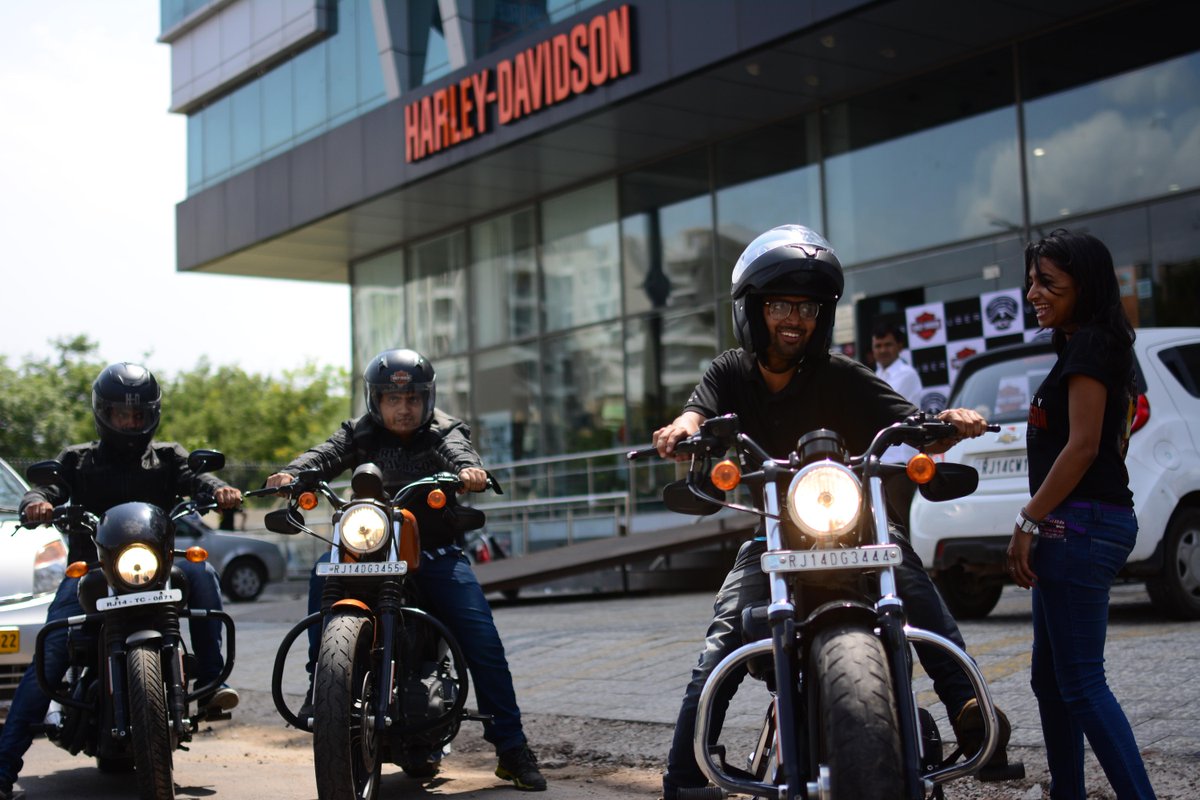 Uber_Rajasthan's tweet photo. The riders said "If I had to explain the experience, you wouldn't understand!" #UberHarley
#TwoIsBetterThanFour ! http://t.co/rmqwaLeuAV