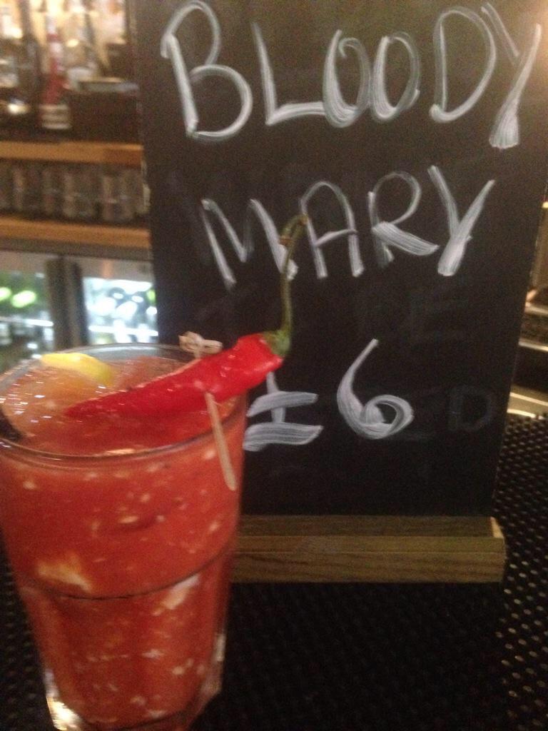 The_Earlsfield's tweet image. Sundays @The_Earlsfield #BloodyMary #SundayRoast #LiveMusic 👍👍👍