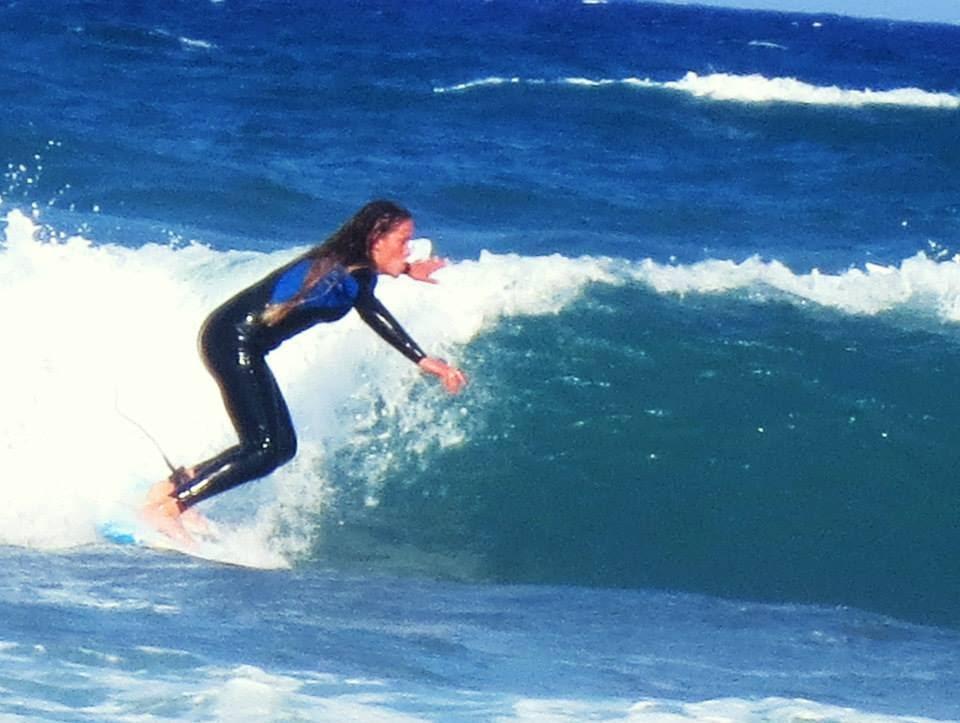SurfSearchSpot's tweet photo. Otra rider se une a #hazteRider y participa en el sorteo del #auténtico traje @kynaywear http://t.co/du6z0shgyE http://t.co/tfilOqFA5w