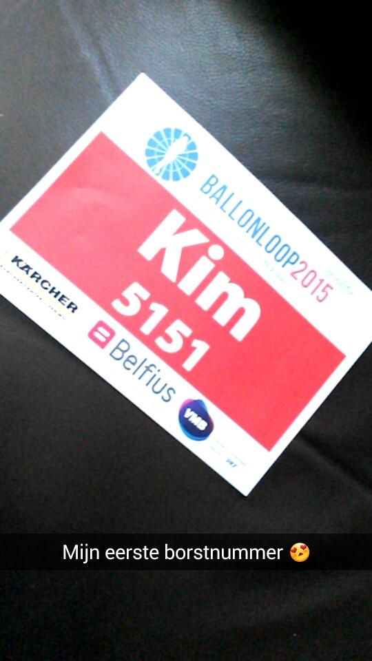 KimmetjeP's tweet photo. Ik voel me een klein beetje enthousiast... mijn eerste borstnummer... #ballonloop #goals #yesican http://t.co/werqeIpoEQ