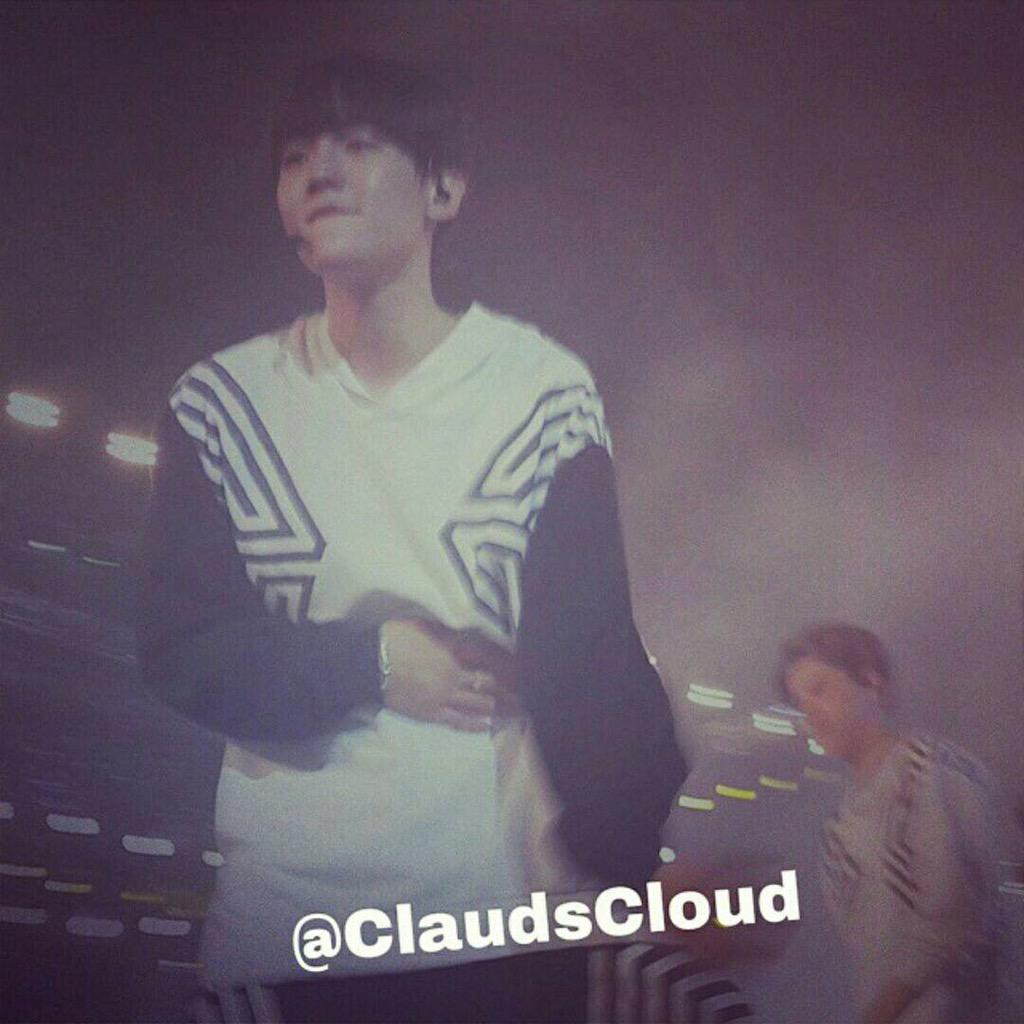 helloblueberryy's tweet photo. because it's been a year since this happened..miss this pup๐โค๏ธ #TLPINA http://t.co/NED9cmXwuK