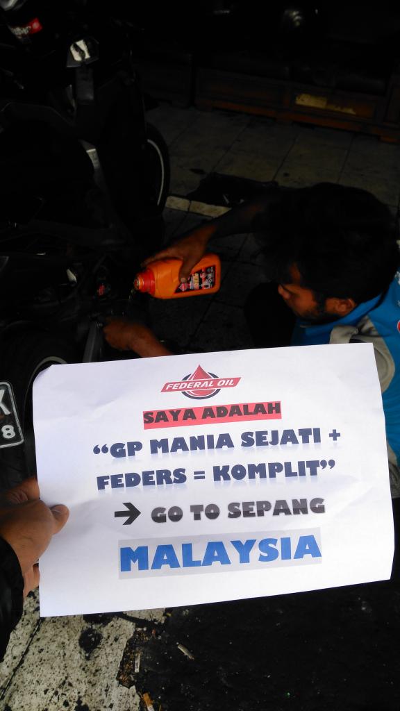 Fasmawi_Saban's tweet photo. Udah pada ikutan #ExperienceTheRace belum yg diadakan oleh @federaloil_id siapa tau kamu bisa nonton motoGP langsung http://t.co/nVu3LGeNDS