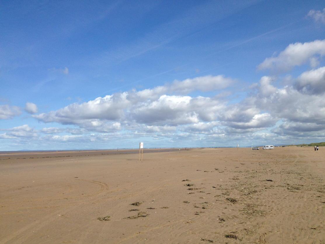 TerenceLiburd's tweet photo. Beautiful day at Southport beach. Taking a break from the dance weekend. #ceroc #dancingmysocksoff http://t.co/qEpx4AIV86