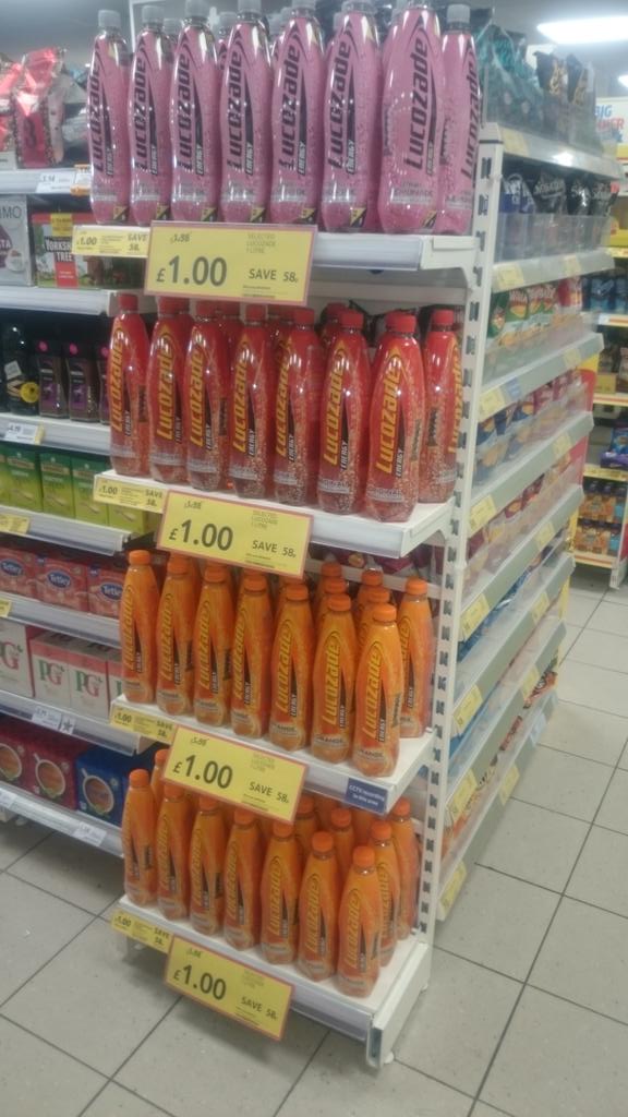 JamieN711's tweet photo. #Last minute push for sales! @Stup87 @ziggyhamer @jeanie_hughes http://t.co/dcaEbaNXdV
