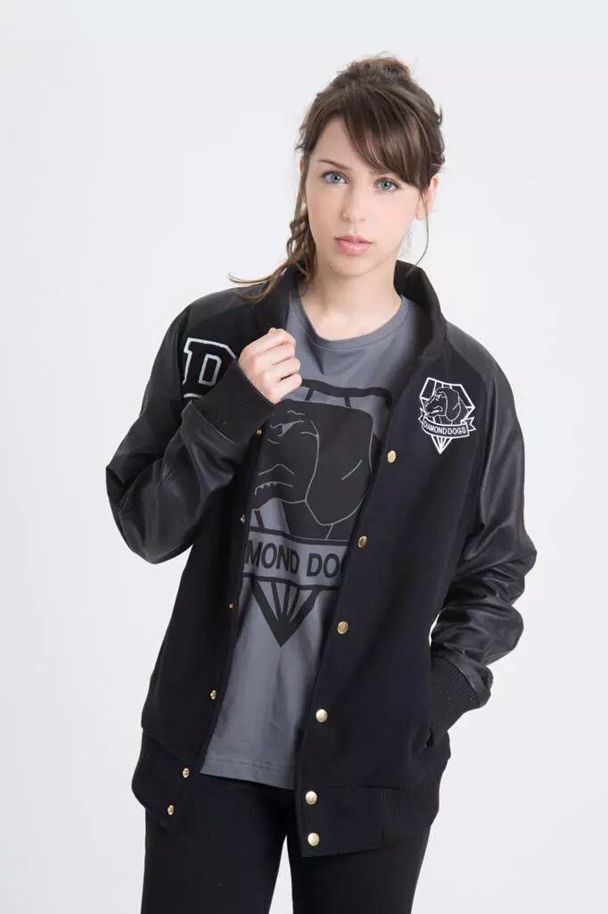 Reidesune's tweet photo. Well my wishlist is updated ! @KomboStore #MGSV #MGSVTPP #MGStore http://t.co/10XZ4EW9Go