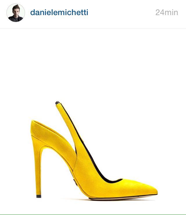 patrijorge's tweet photo. Un rotundo sí a ese slingback-mulé con tira trasera que tiene ese detalle en el talón y lo hace distinto @D_Michetti http://t.co/13hAL4VgSU