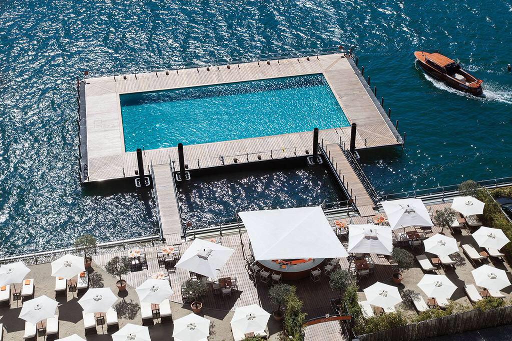 LRossiter's tweet photo. Perfect place to honeymoon @GHTlakecomo http://t.co/XwgnKvGbG0