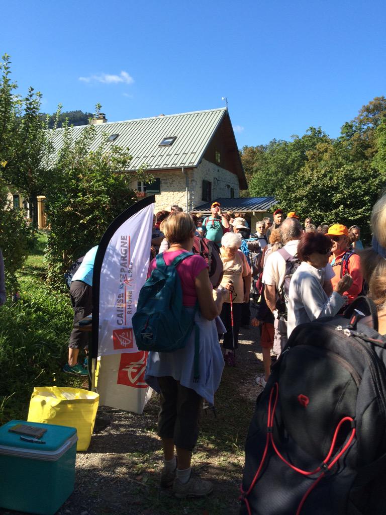 florenceCLAUDET's tweet photo. Les équipes de la @Ce_RhoneAlpes mobilisées sur le village éphémère de « la ballade pour tous »  #Chambéry http://t.co/sMhrEPLP1r