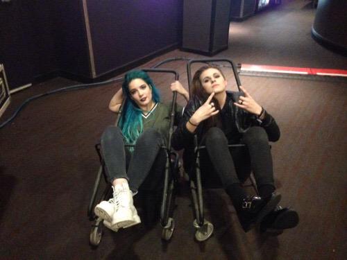 faveswithfaves's tweet photo. halsey and lynn gunn http://t.co/oxaWiMAS2A
