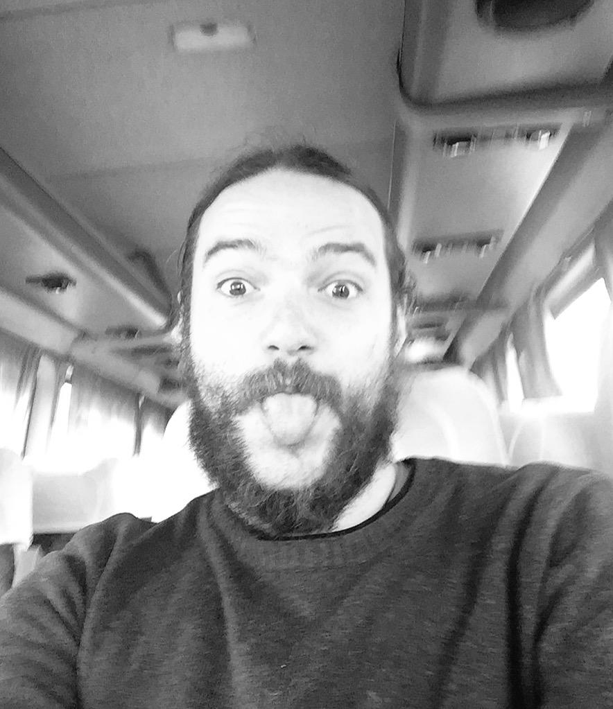 nanostern's tweet photo. En camino ya al @movistararena a probar sonido! Quedan algunas entradas para plateas y las puedes comprar ahi mismo! http://t.co/qp24ofp60I