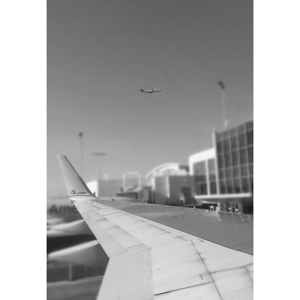 MaxStarkMusic's tweet photo. Up up and away http://t.co/TA38Yw1YvY