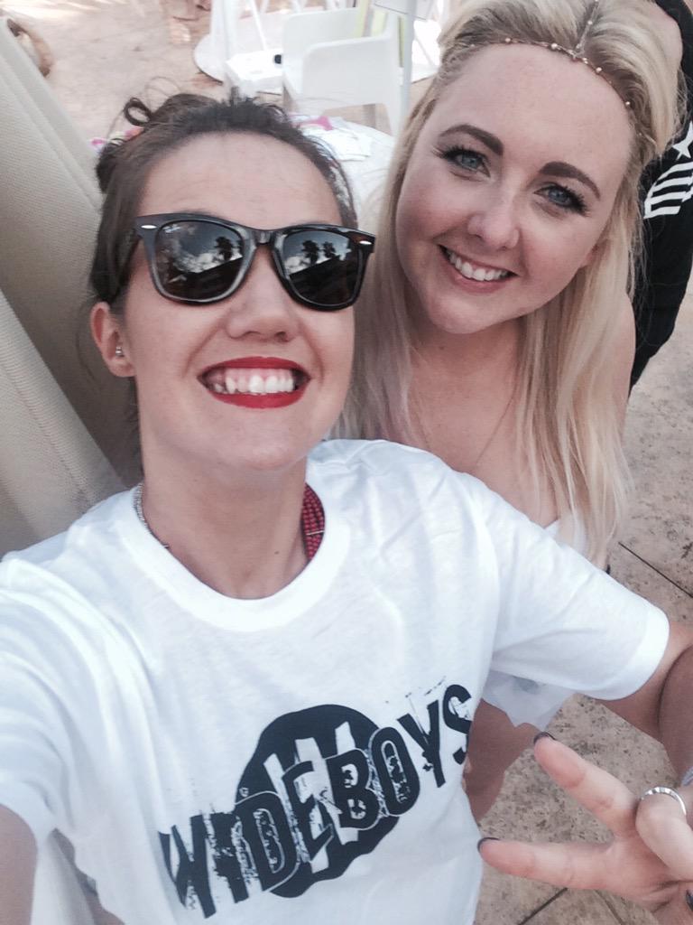 CherryBakeUK's tweet photo. Just watched @TheWideboys at @BHMallorca. Happy hen do  @daniellemcd86 #Dansdolls http://t.co/uU80IjzIYg