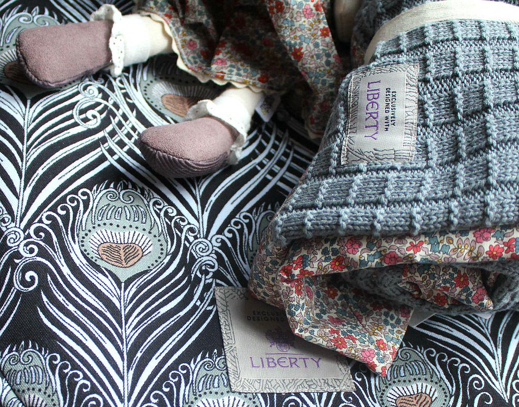 The_Doves's tweet photo. *NEW POST* The @mamasandpapas and @LibertyLondon Collection http://t.co/DvQkmaq9zb #mandpliberty http://t.co/gyGoIEC8cP