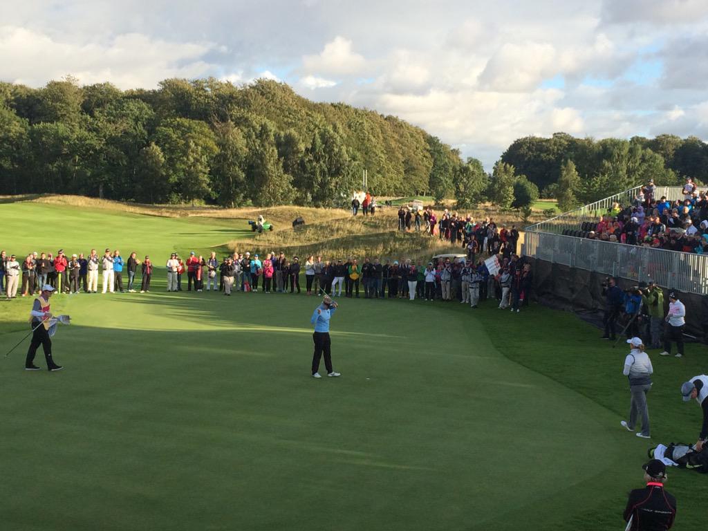 And victory! Our 2015 Champion @broch_nicole <a href="/HelsingborgOpen/">Helsingborg Open</a> <a href="/VasatorpsGK/">Vasatorps GK</a> <a href="/LETgolf/">Ladies European Tour</a>