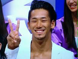 koto3jsb1's tweet photo. 直己さんの眉毛の形めっちゃかわいいねんけど💓

地味に整ってない感じとか
綺麗な黒色で羨ましい👯💕

しかも笑った時のかわいさｗ
いつまでも見れる😍

これからもめっちゃくちゃ
笑ってほしい😇

直己さんオラに力を✨
#直己さん最強🎁 http://t.co/xPFHnuozea