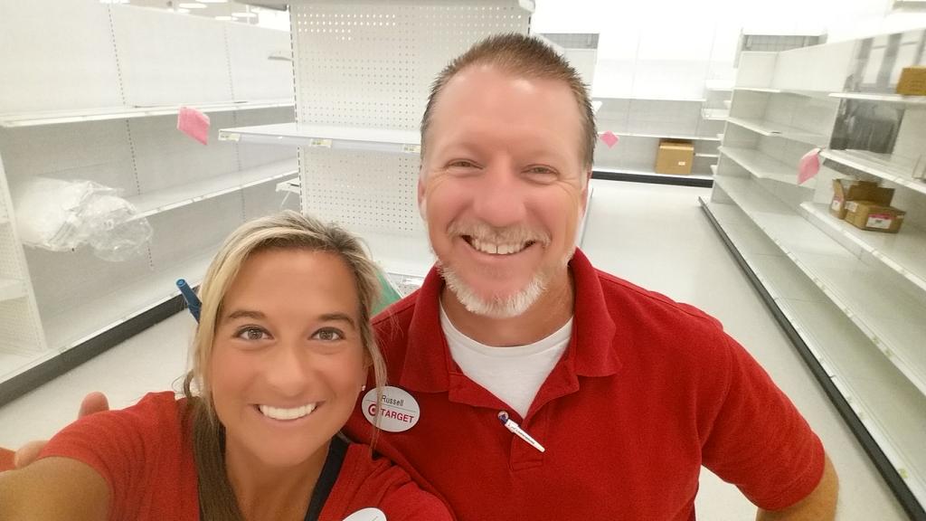 JillLatu1's tweet photo. Foodies reunited! #foodinourhearts #thisguy! #planoramafun http://t.co/Bwt1gp9l15