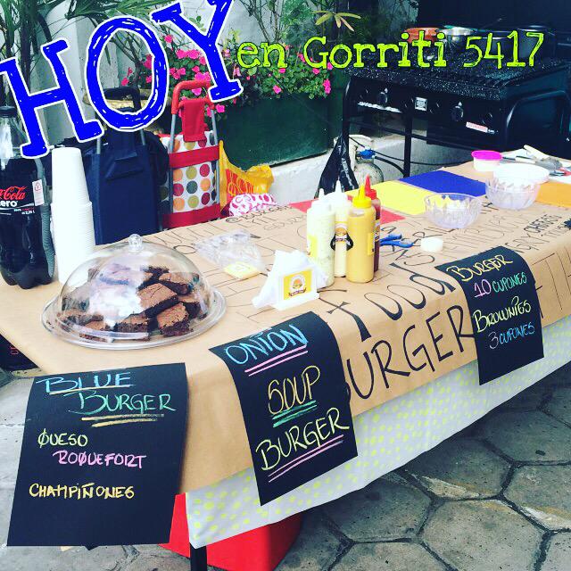 lyllsgourmet's tweet photo. Hoy estaremos en el Galpón Milagros en Palermo para que disfrutes nuestras burgers!! En Gorriti 5417 ❤️🍔 http://t.co/MugLYiViRV