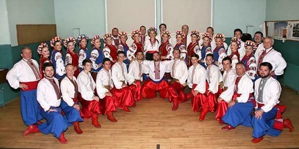 XopVolya's tweet photo. Full group photo of @PodilyaDance and ourselves from Edinburgh. http://t.co/i2rfEDGkQj