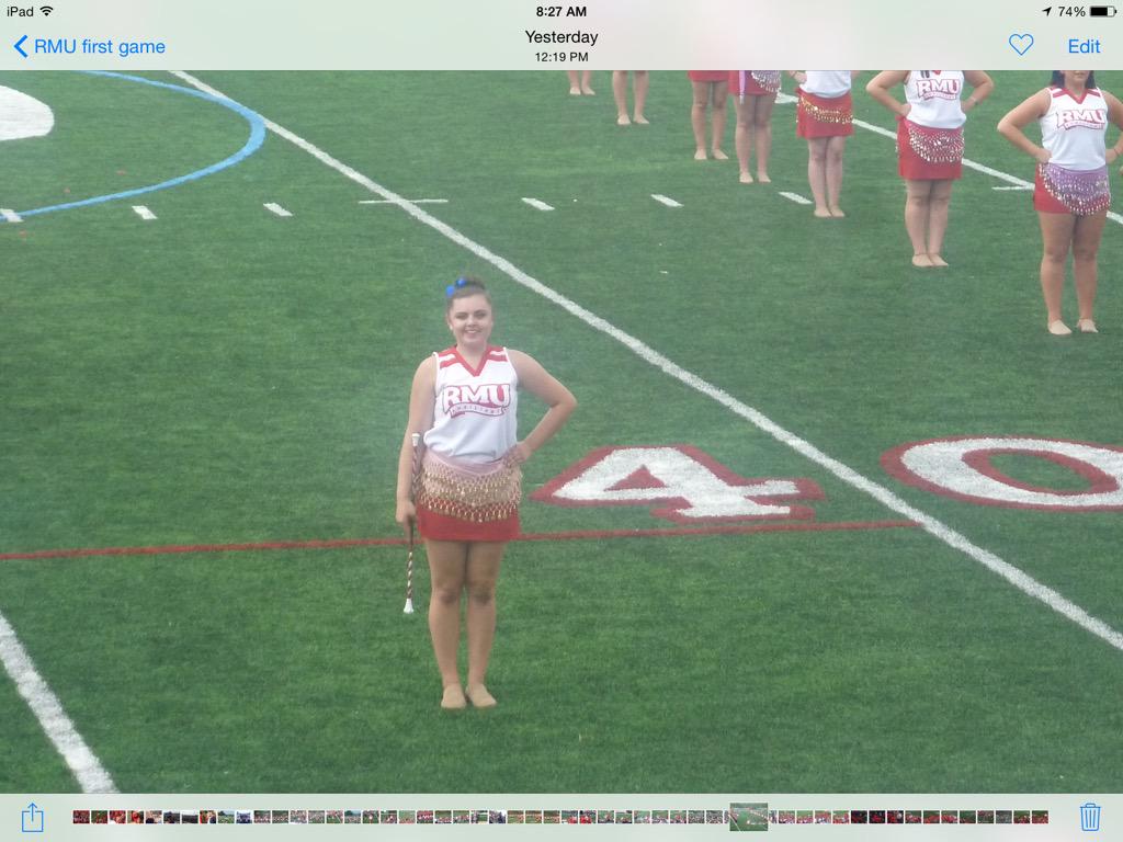 luvthepenz's tweet photo. Happy Birthday to my beautiful daughter @emilynobers Great performance at RMU yesterday #proudmom http://t.co/AmeyzyMZAz