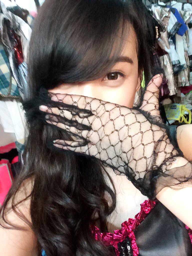 anindthrc's tweet photo. Aku lah malaikat hitam~~~~ 😏 http://t.co/00QoL8TrZl