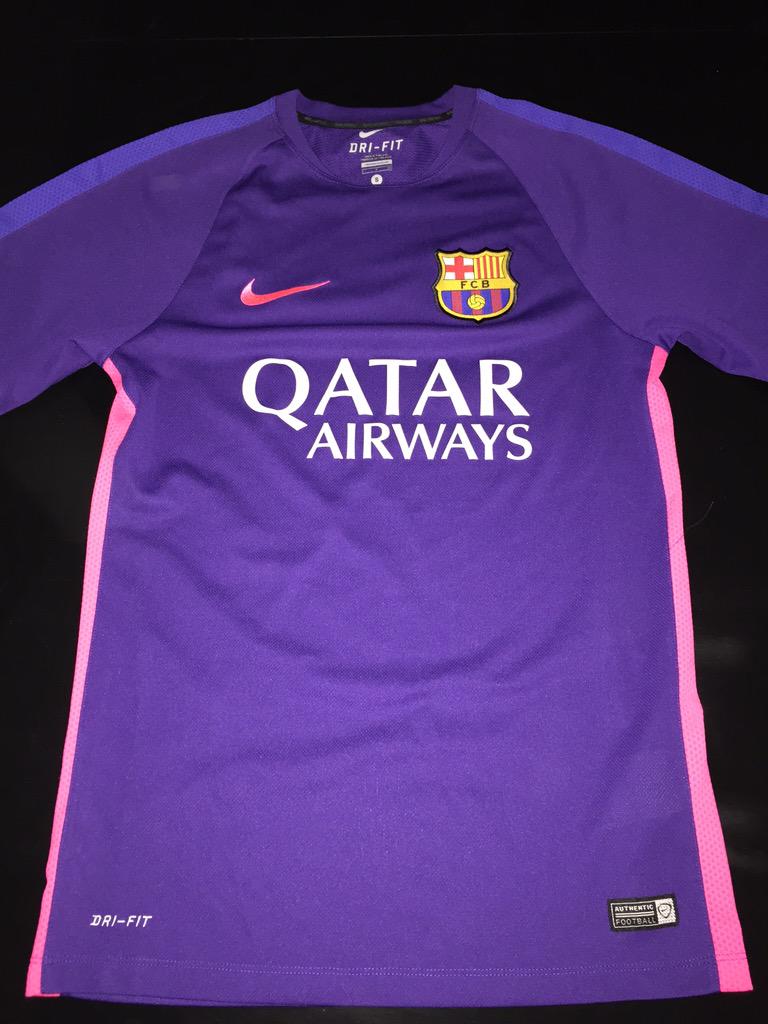 maillotdfoot's tweet photo. Barca training http://t.co/Zs7MoC9cpR