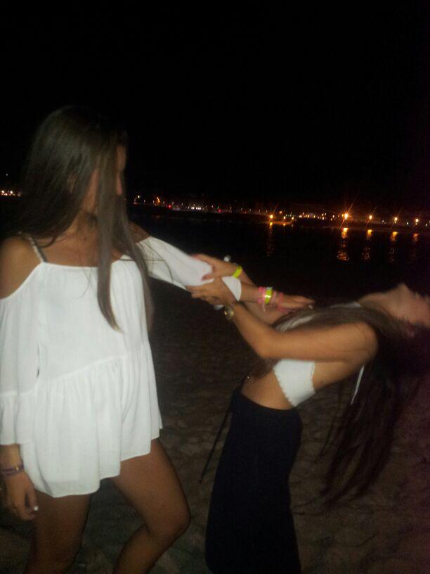 anitacolis's tweet photo. Creo que estuvo mal 💕🎉 http://t.co/XtlsoHpT0D