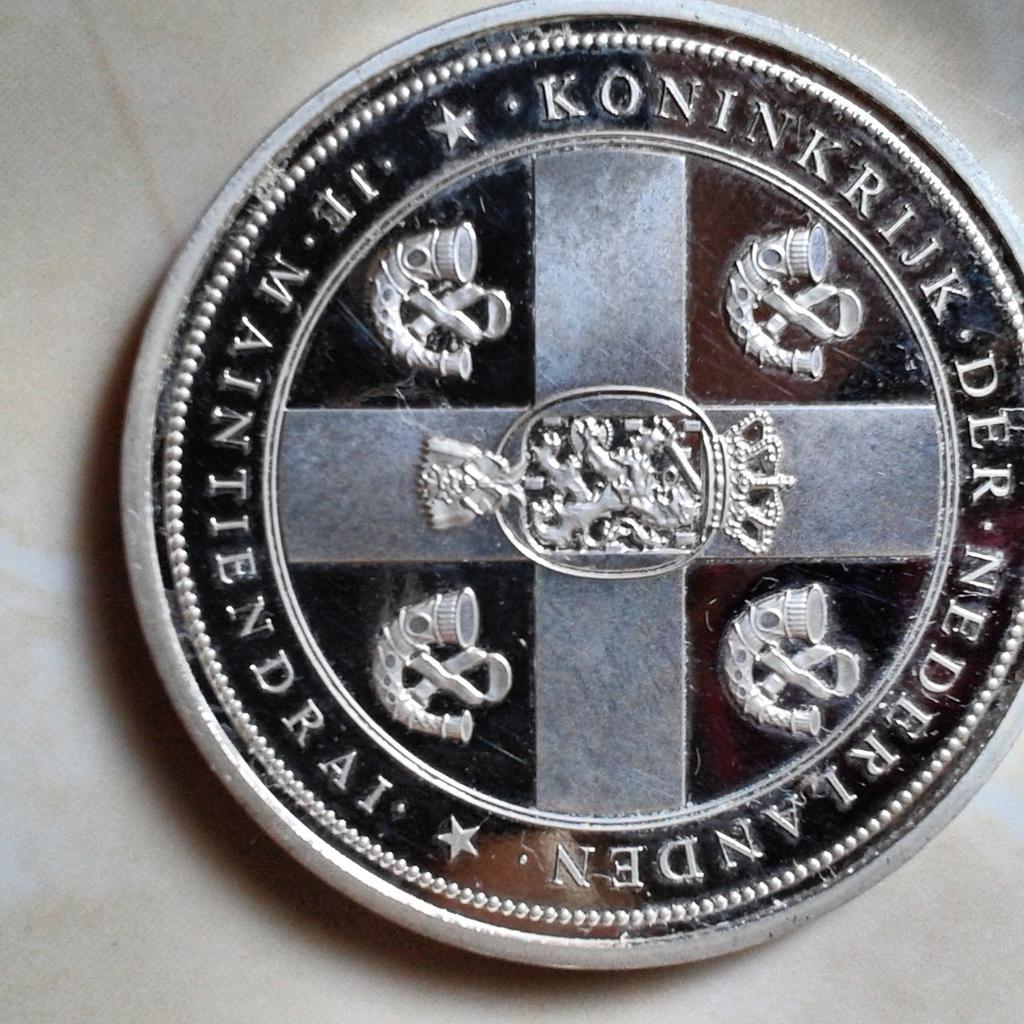Coin perak 200 th Nederland. Edisi terbatas. Dijual call 08176611384.