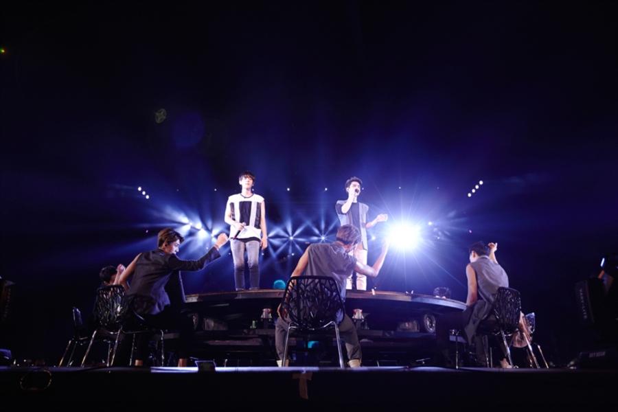 PcyBbh92_'s tweet photo. Nyesek~~~ #ThrowbackTLPINA 1 Year Ago - EXO The Lost Planet in Jakarta πππππ
http://t.co/ieNAlOJ2ms