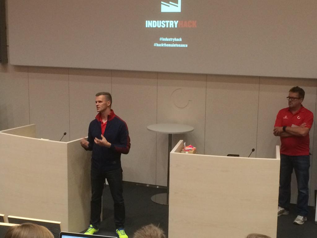 JoonaElo's tweet photo. Juha Pankakoski just about to announce #hackthemaintenance winner idea @Konecranes #IndustryHack http://t.co/yuIHqzB83O