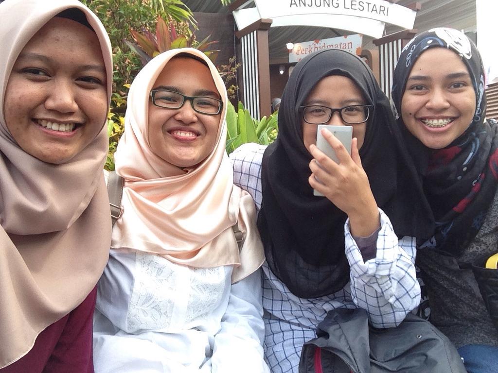 Nurfarzana44's tweet photo. Putrajaya #KUD2015 http://t.co/fXKPXe3iBr