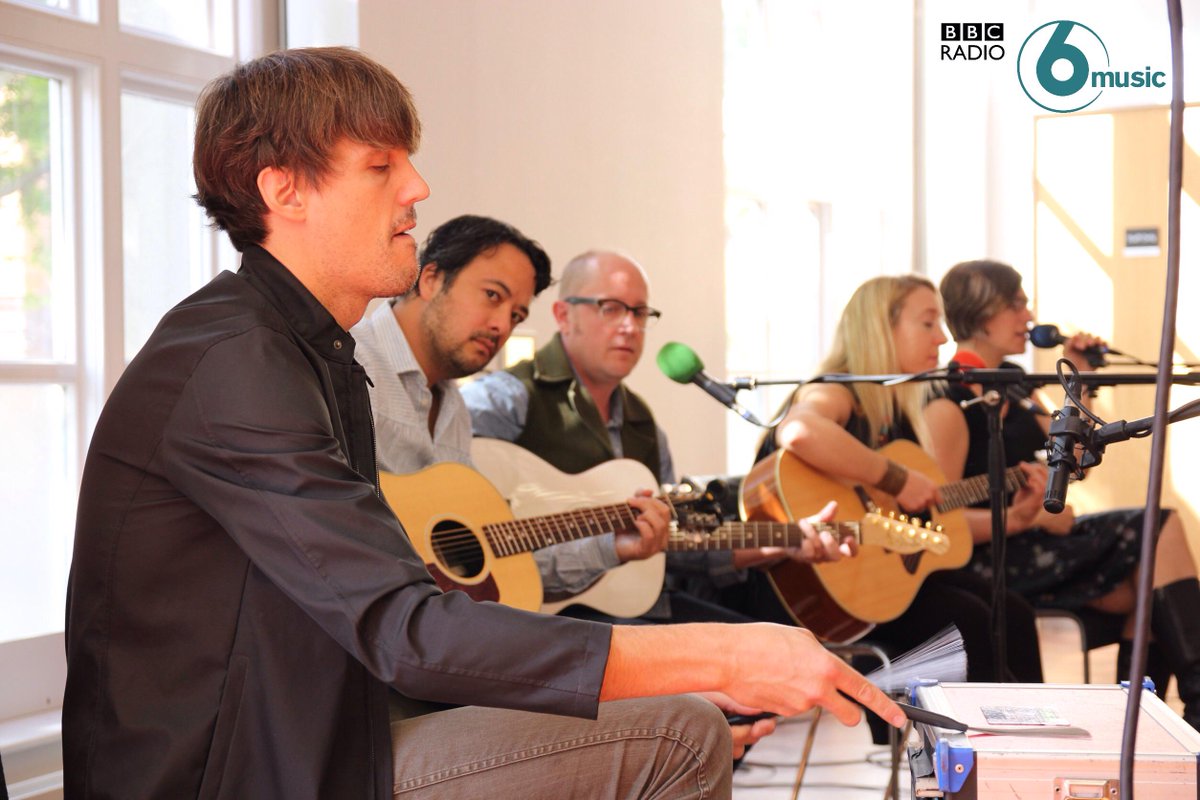 BBC6Music's tweet photo. up next - the wonderful @heartlessbstrds are playing live for us 🎶🎶

#6MusicLibraries http://t.co/nZY0qrRV73