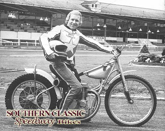 Upright Speedway on Twitter: "Diddy David #Hamilton looking good with his  blonde hair at the #ItalianGP. His tyre pressures look fine to me BTW :)  http://t.co/tzWPO0RKN2" / Twitter