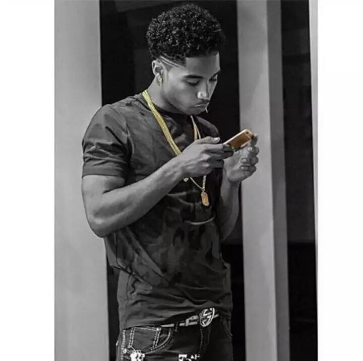 XxAuggie_JojoxX's tweet photo. Otp With Taylor 😍📱Had To Look At The Pic She Sent Me 👌🔥💦#Chres http://t.co/TxGxfO9HtD