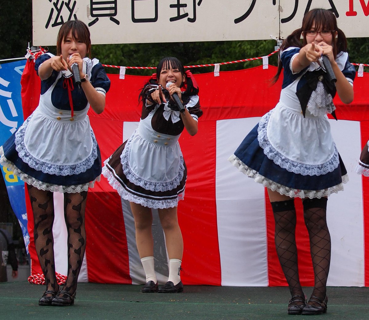 liftfun's tweet photo. 豪雨の中、笑顔で素晴らしいパフォーマンスを魅せてくれた彼女達。やっぱり僕の中では最強です。
#グリムMTB
#Ledia
#Candy7 http://t.co/UQLN51cCrf