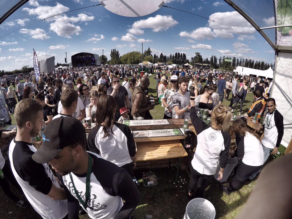 lazyjacks's tweet photo. Day 2 at @grillstock we're enjoying the sun and good vibes 
#grillstock #meatmusicmayhem http://t.co/dWy4UYJSvU