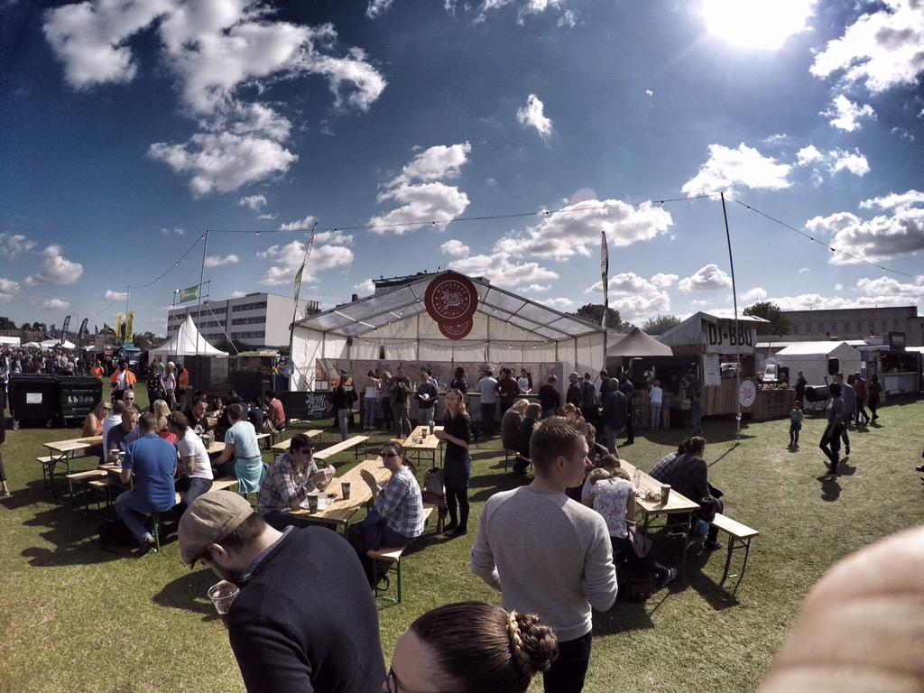 lazyjacks's tweet photo. Day 2 at @grillstock we're enjoying the sun and good vibes 
#grillstock #meatmusicmayhem http://t.co/dWy4UYJSvU