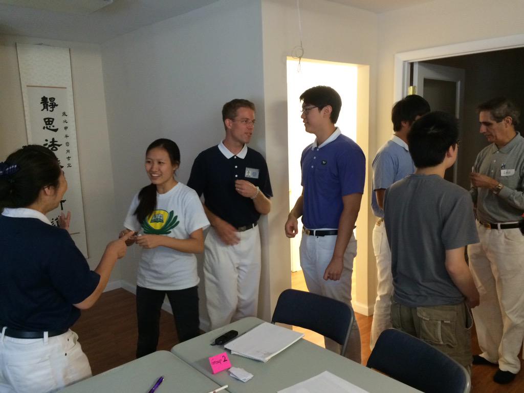 umdtzuching's tweet photo. UMDTC members are attending the @TzuChiUSA English Volunteer Training! Here they are playing "Naming Gratitude!" http://t.co/Ibado6rMoO