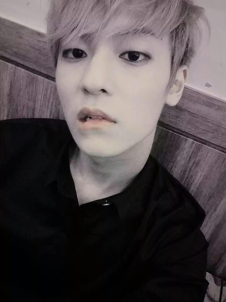 kpop_lips's tweet photo. l.joe - teen top http://t.co/P6DIqnlVjy