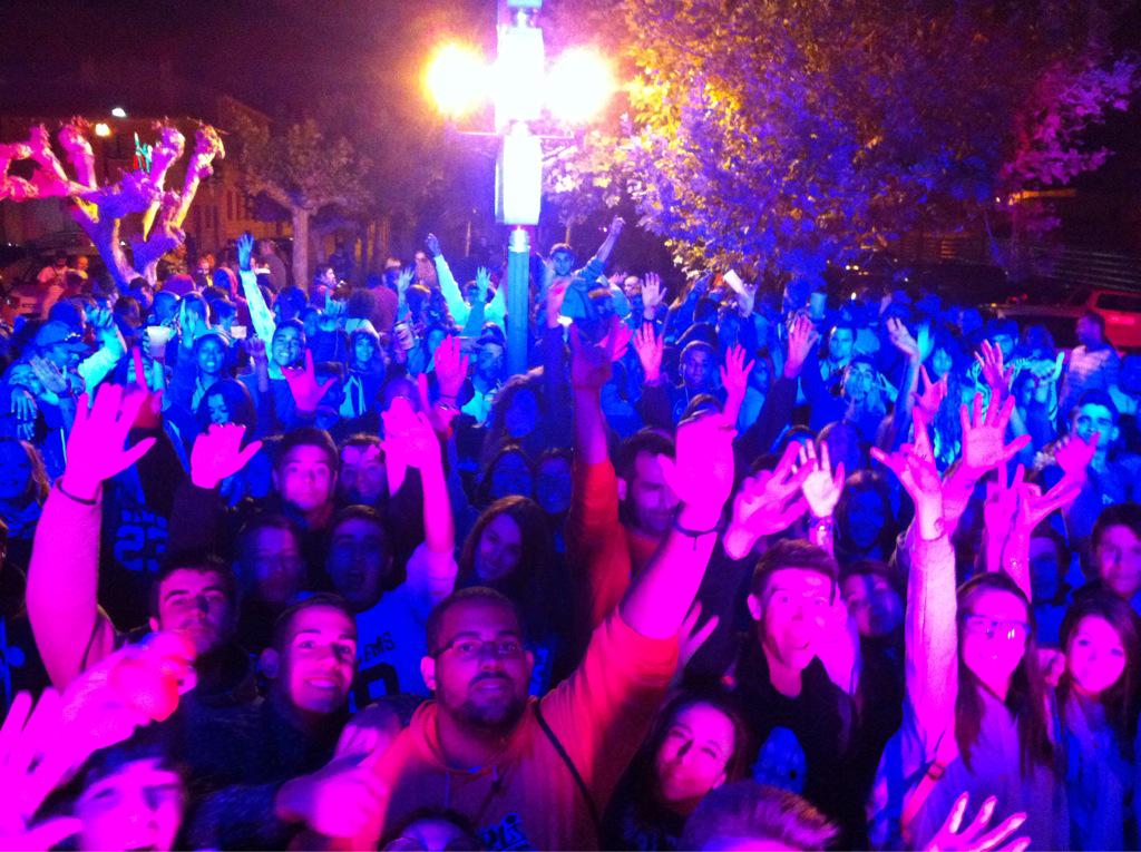 powerdancediscomovil tweet media