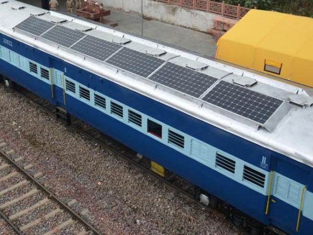 kvQuote's tweet image. Indian Railways trials solar-powered trains to help cut pollution
#AchcheDin #SwachhBharat
dailymail.co.uk/indiahome/indi…
