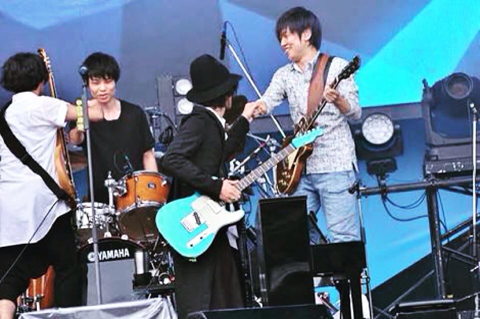 S Kyanen109 Radwimps青とメメメみた 今までなにも考えず聴くブレス 今回のliveを見て聴く全然見方が変わったradwimpsの想いと裏で支えていた方々の想いが伝わるliveでした感謝幸せ生かされてる素晴らしさ心がポッてなりましたありがとう Http T Co